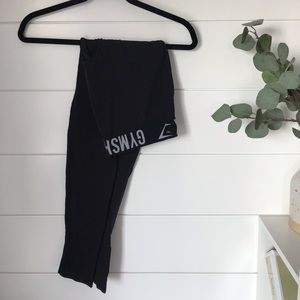 Gym shark leggings